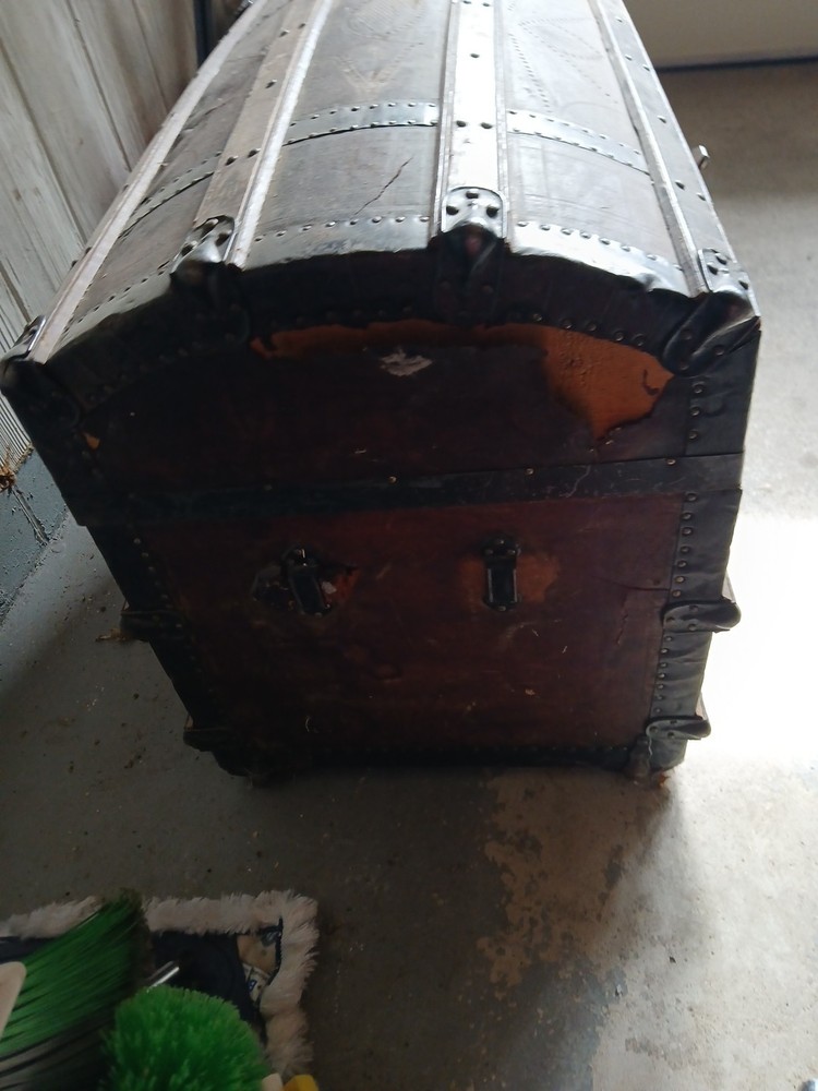 Antique Steamer Trunk with Tray