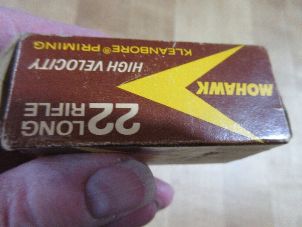 Empty Ammo Box Mohawk 22 L R Remington (w17) #35