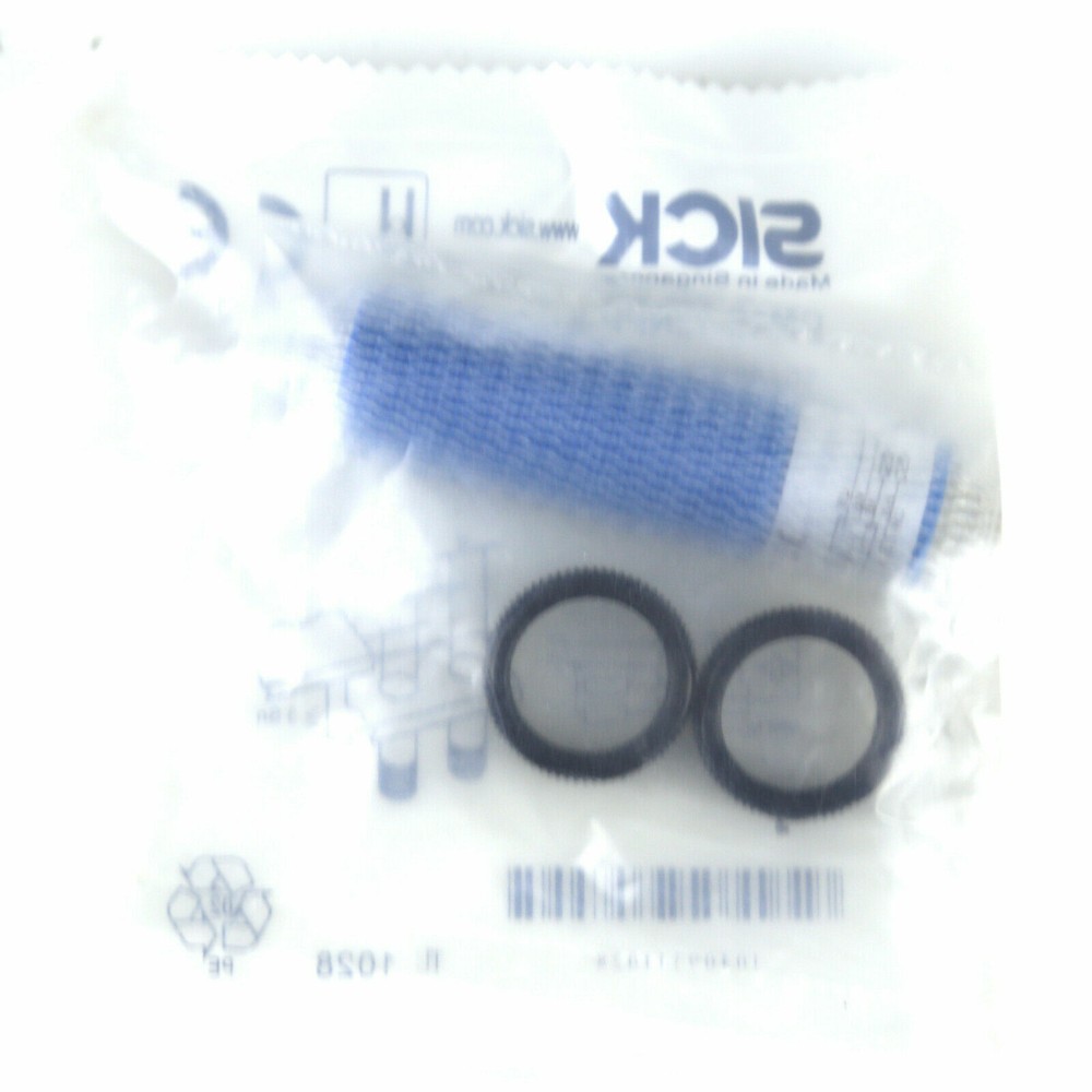 NEW SICK CM18-12NPP-KC1 CYLINDRICAL THREADED CAPACITIVE PROXIMITY SWITCH SENSOR