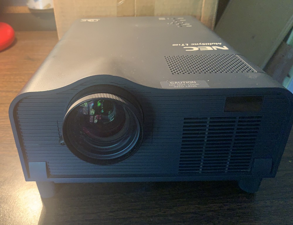 TC78 Used Nec Technologies Multi Sync LT100 Portable Projector Works great!