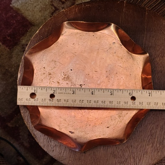 Set of 3 Sizes Fluted Edge Copper Nesting Trays