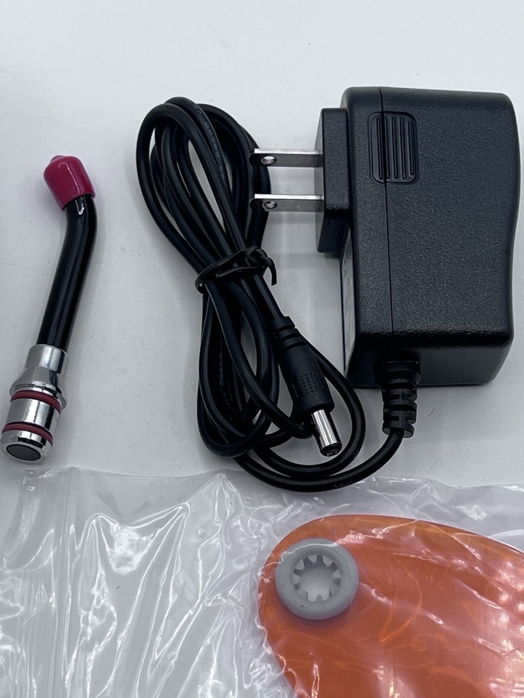 Dental 5W induction wireless curing light has dental caries detection function