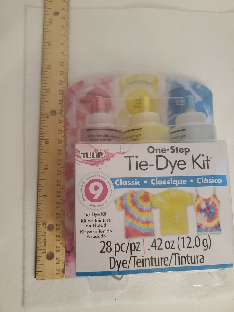 Tulip One Step Classic Tie-Dye Kit Dyes Up To 9 Projects includes project.