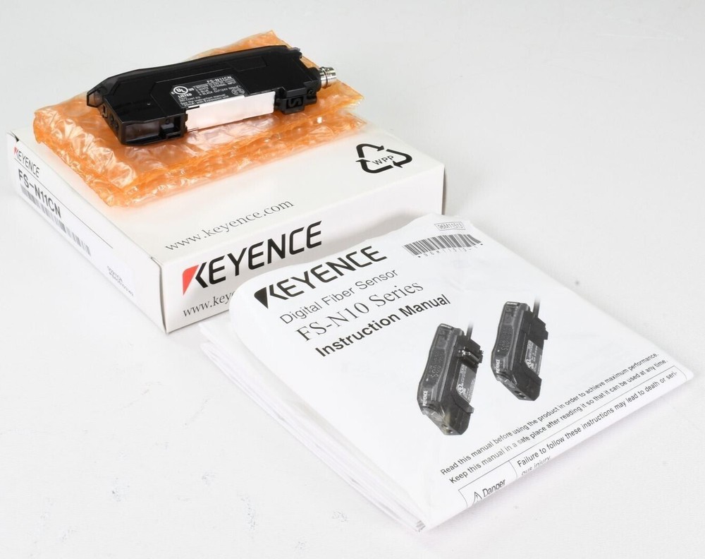 KEYENCE FS-N11CN Fiber Optic Sensor NEW