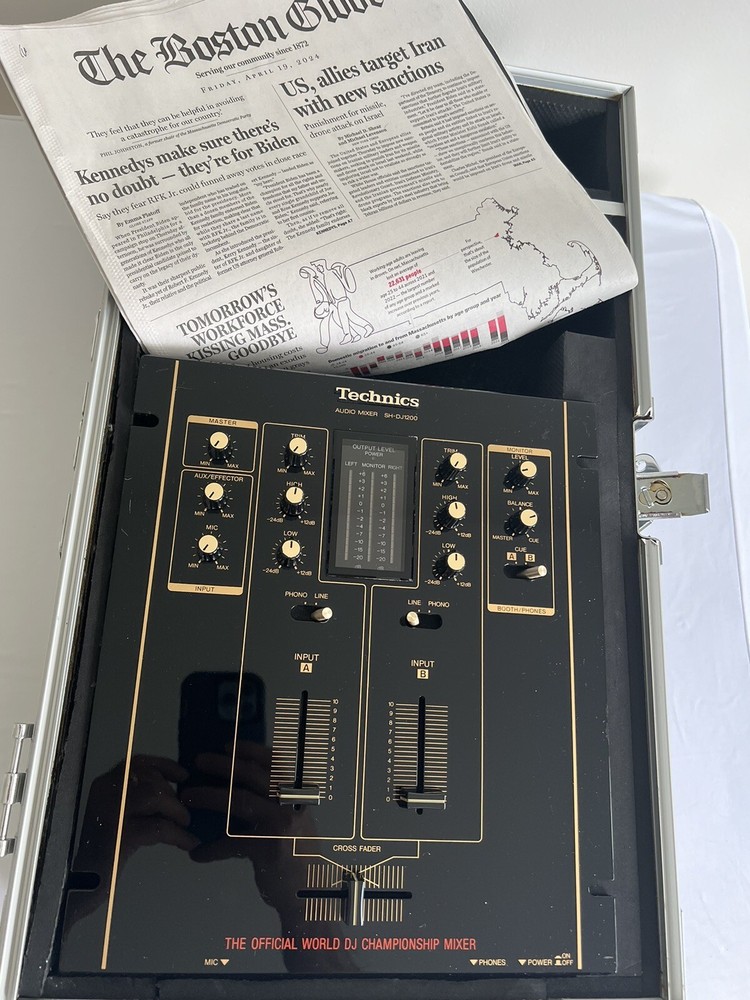 Technics SH-DJ1200 DJ Mixer