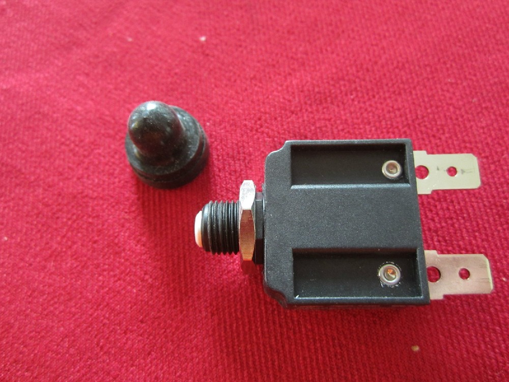 MECHANICAL MARINE 5 AMP CIRCUIT BREAKERS P# 3610 S