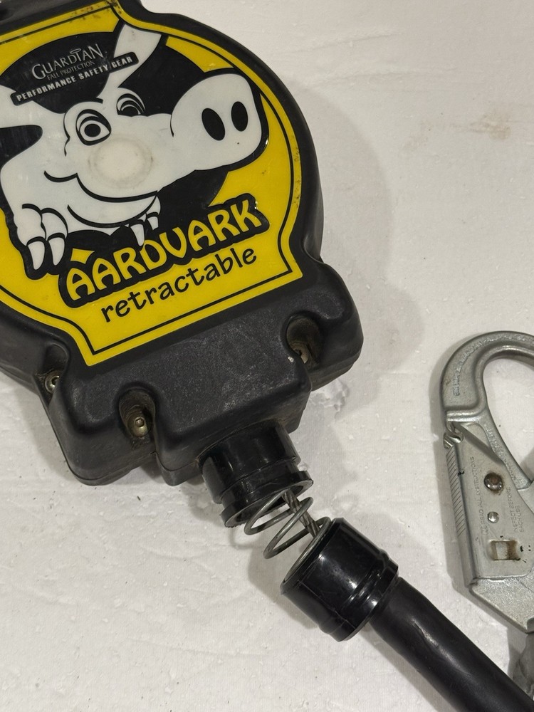 Guardian 20’ Cable Retractable