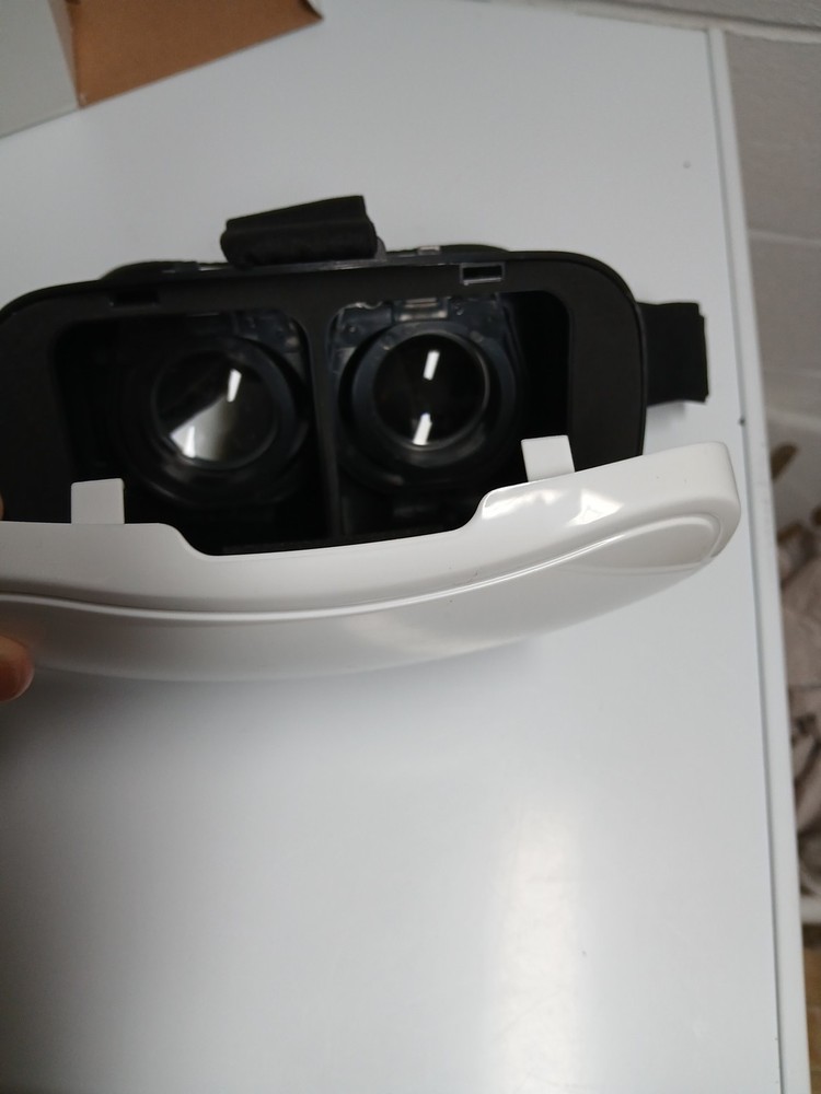 ONN Virtual Reality SmartPhone Headset - Red