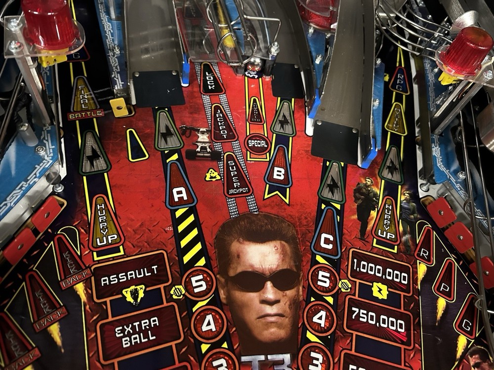 STERN TERMINATOR 3 PINBALL MACHINE ARNOLD!