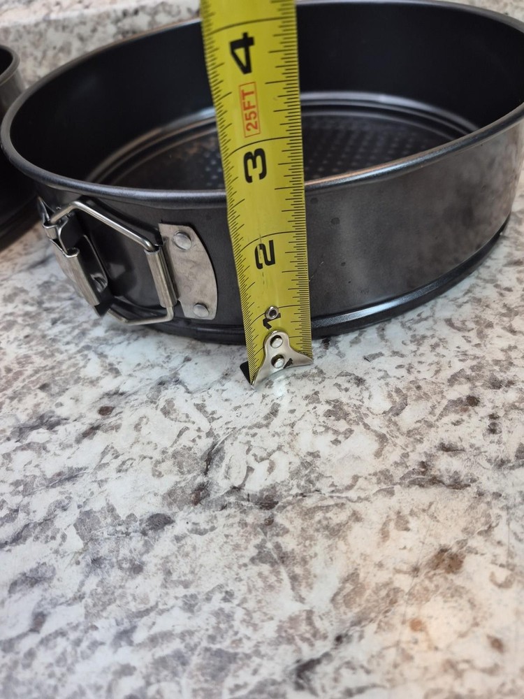 2-Piece Nonstick Springform Pan Set Round Cake Pans Quick Release Bakeware