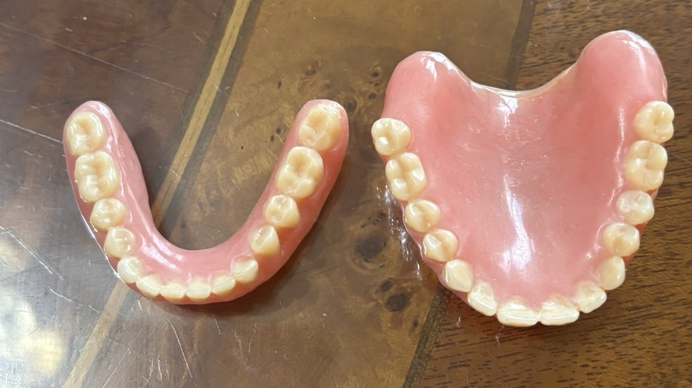 Vintage False Teeth Dentures Upper & Lower Oddities Weird