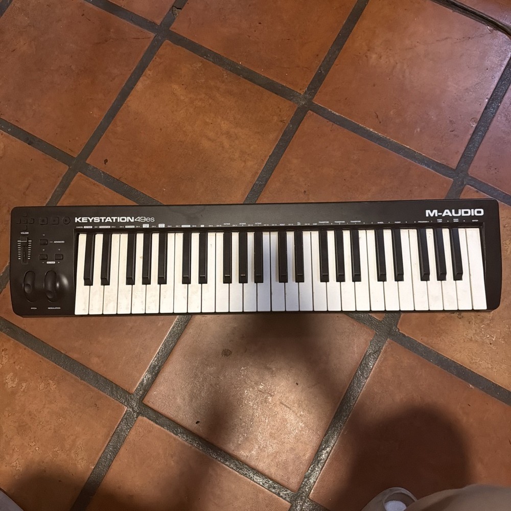 M-Audio Keystation 49 MK3 USB MIDI Controller