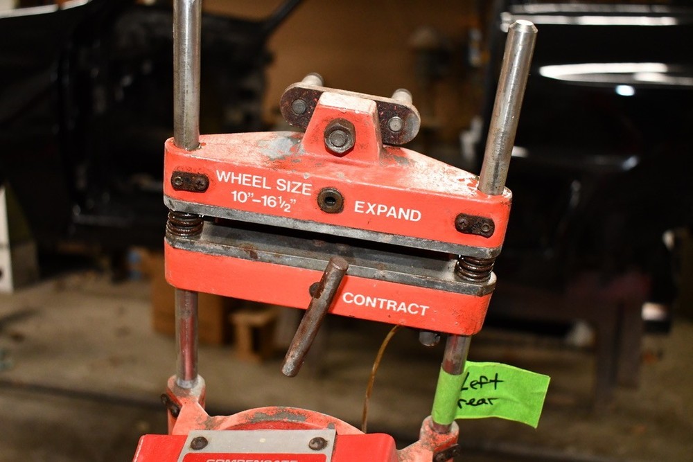 Hunter A111 left rear alignment head, should work but can't guarantee it