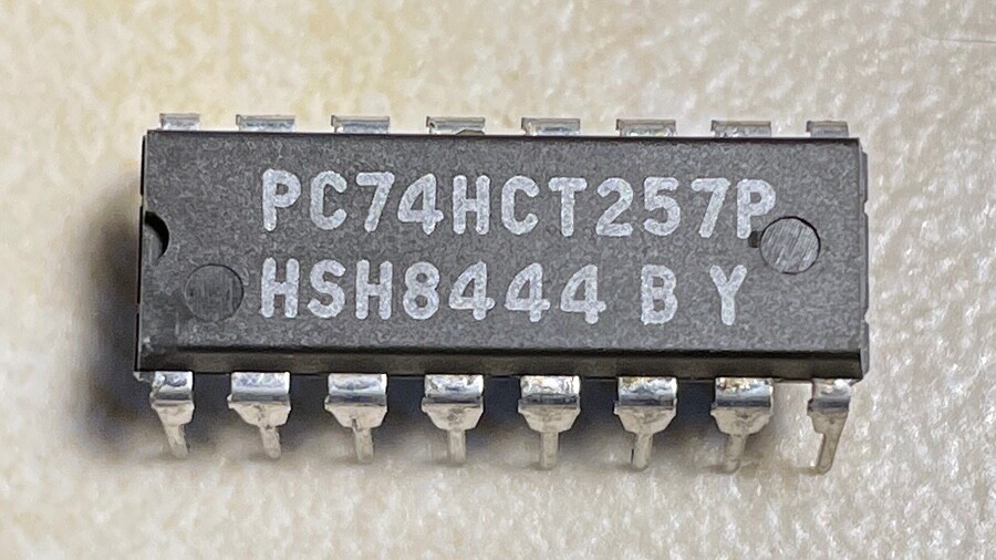 Philips PC74HCT257P Quad 2 Input Multiplexer (Tri-State Output) - NOS