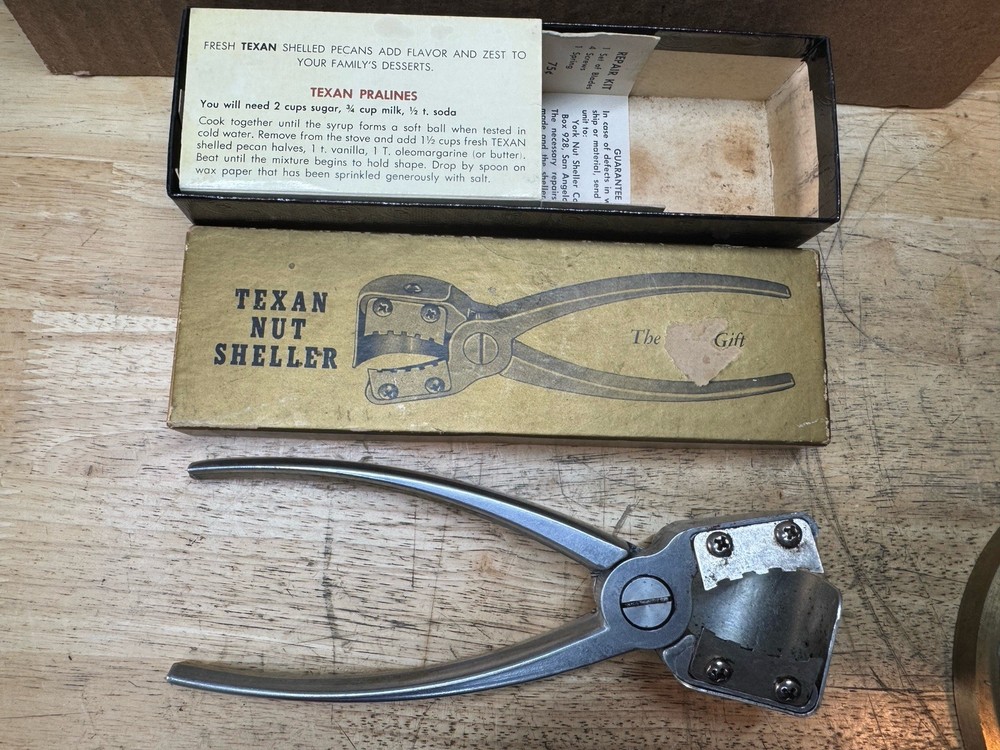Vintage Texan Nut Sheller With Box