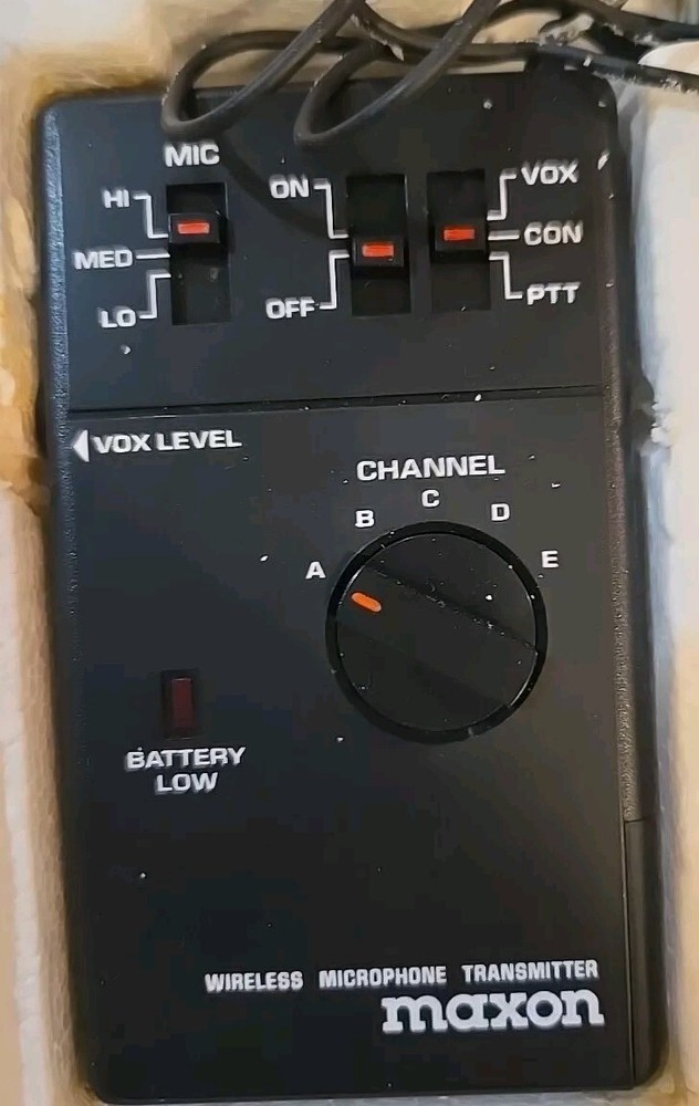 Maxon Wireless Mic System Model 49-VM 5-Channel