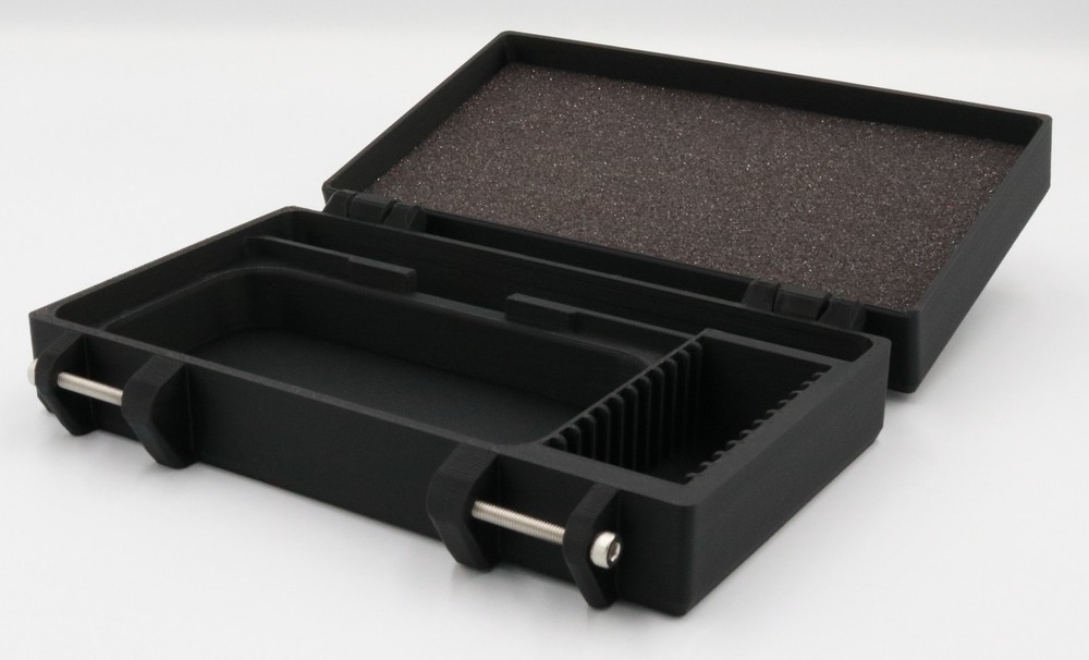 Protective Carrying Case for DSi - Holds 12 Games & USB Cable