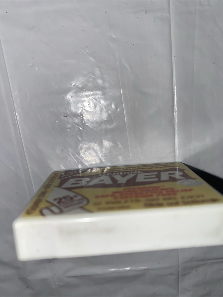 Vtg Bayer Box