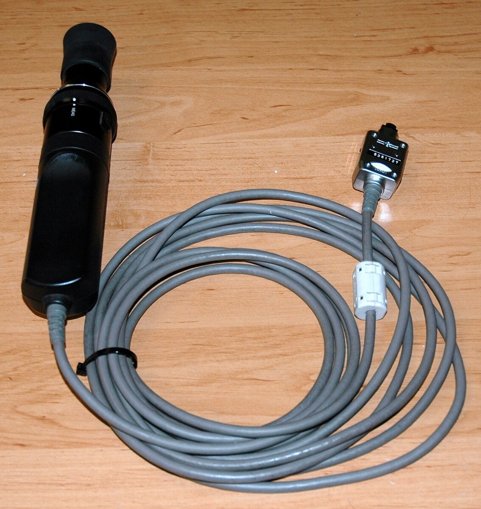 Konica Minolta CA-310, Color analyzer with a probe