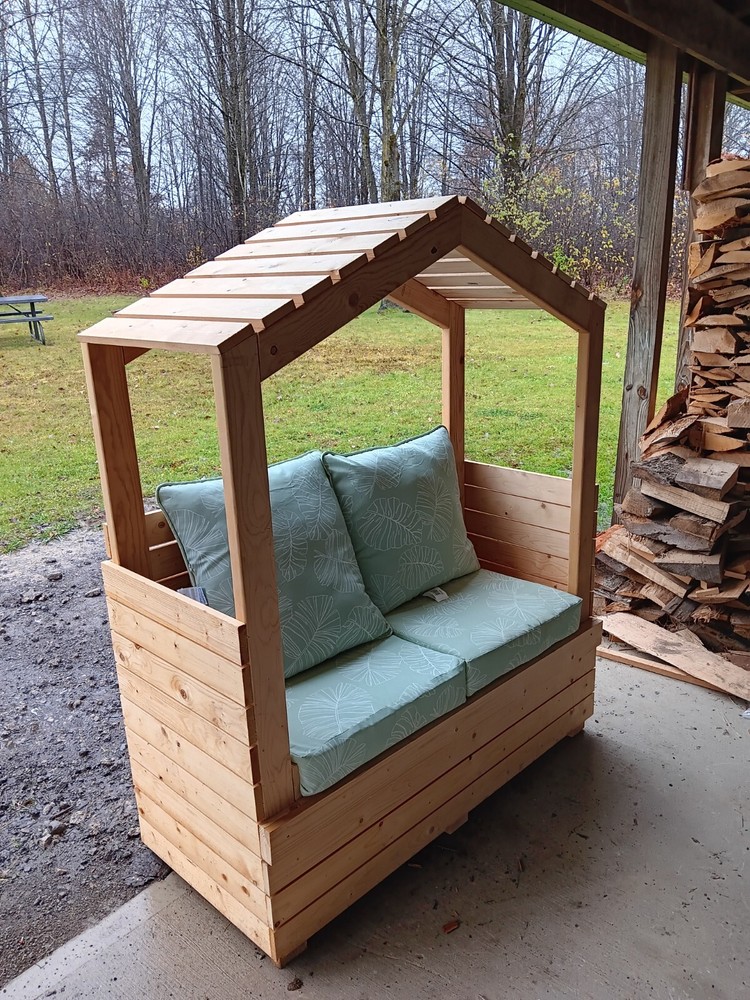 Arbor bench seats