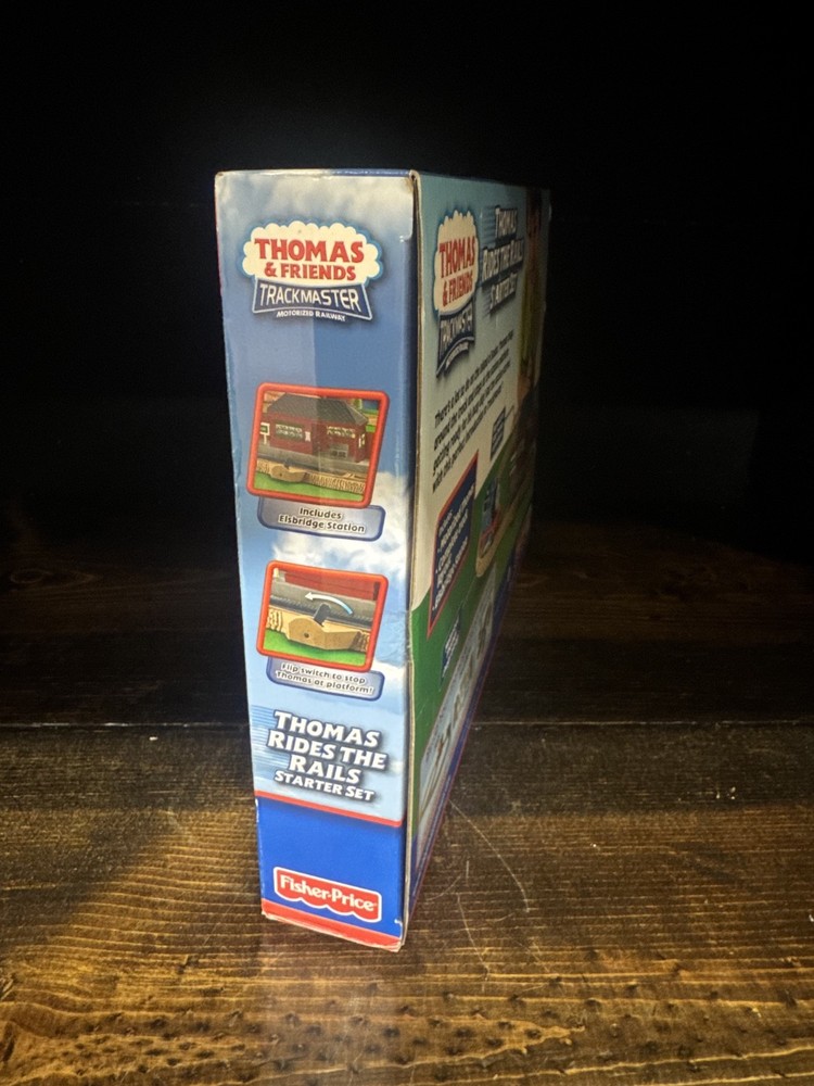 THOMAS RIDES THE RAILS Starter Set NIB