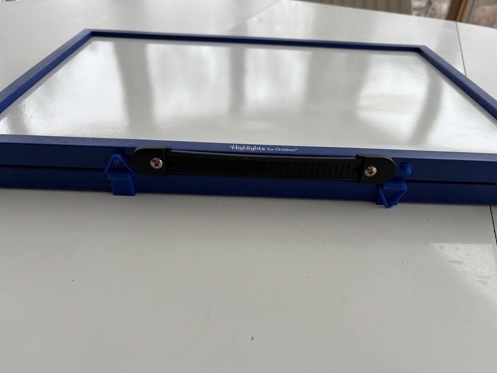 Highlights Portable Double Sided White Board For Table Top Blue W/handle