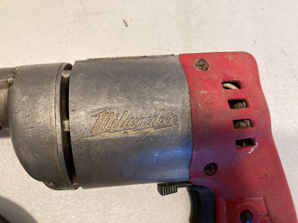Milwaukee 3/8" Variable Speed Reversing Corded Drill Driver