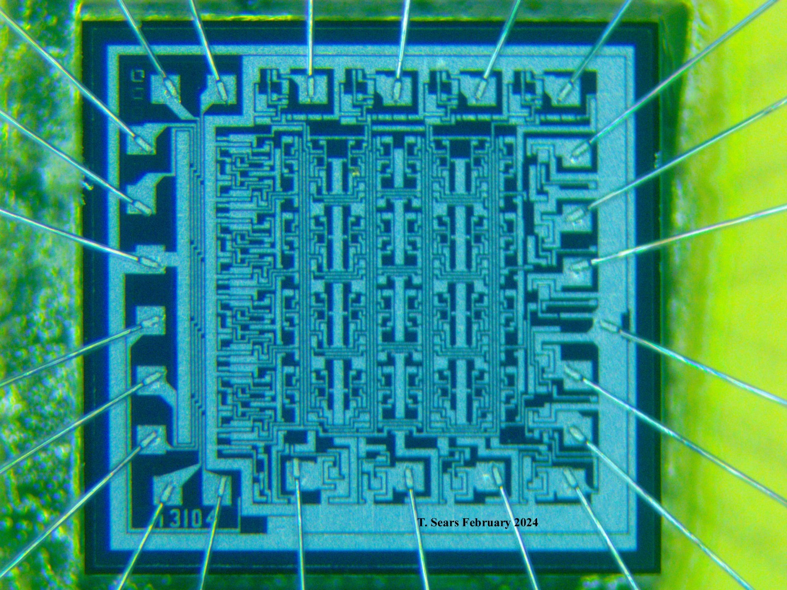 Vintage 1975 Intel C3104 16 bit Content Addressable RAM. White ceramic and gold