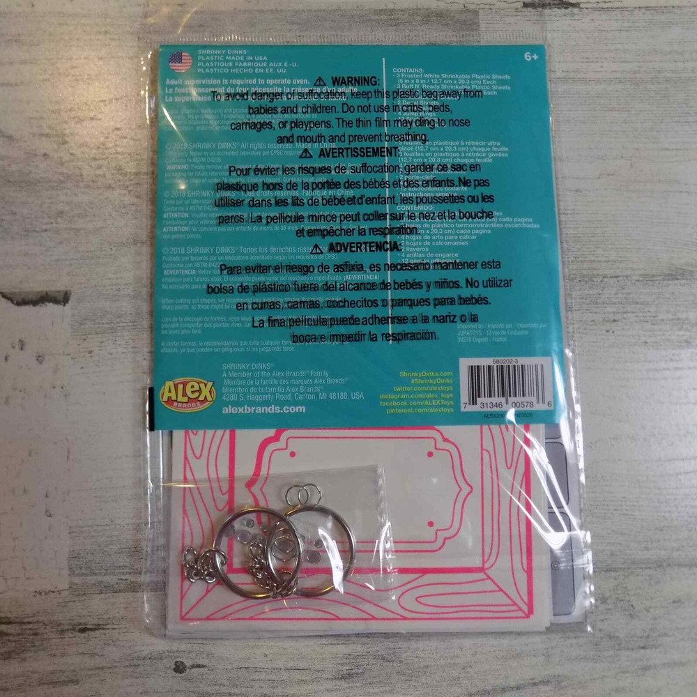 SHRINKY DINKS DIY Keepsakes Souvenirs Craft Kit ~ Keychains