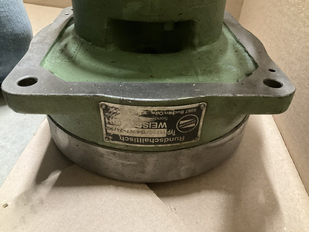 Runbschactisch Rotary Gear Drive Positioning Tool Change CNC Ts220