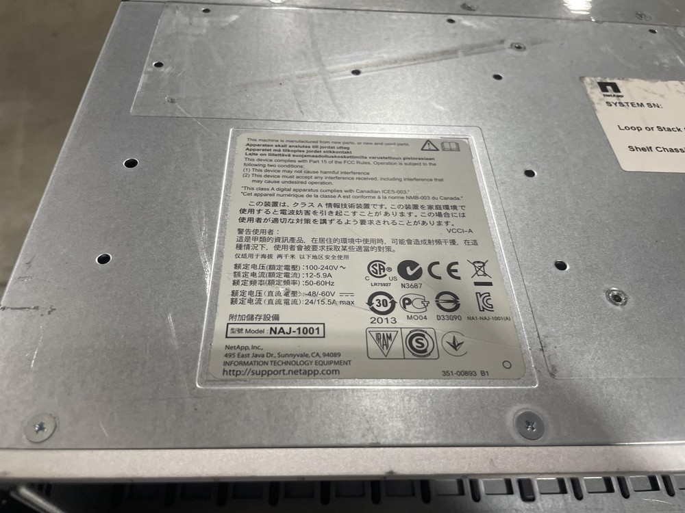 NETAPP NAJ-1001 BAREBONE DISK ARRAY WITH 2x IOM6 MODULES AND 2x PSU