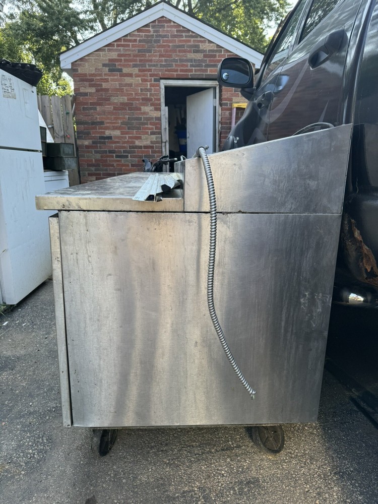 Used LaRosia Refrigerated Pizza Prep Table
