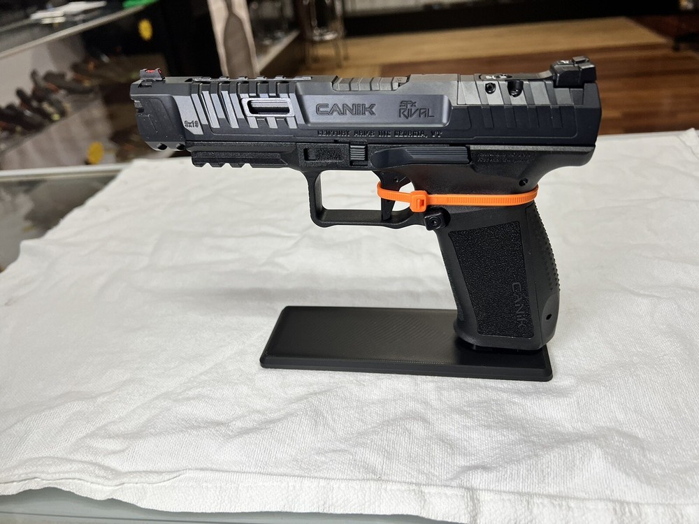 Pistol Stand Double Stack 9mm, 10mm, 40, 45