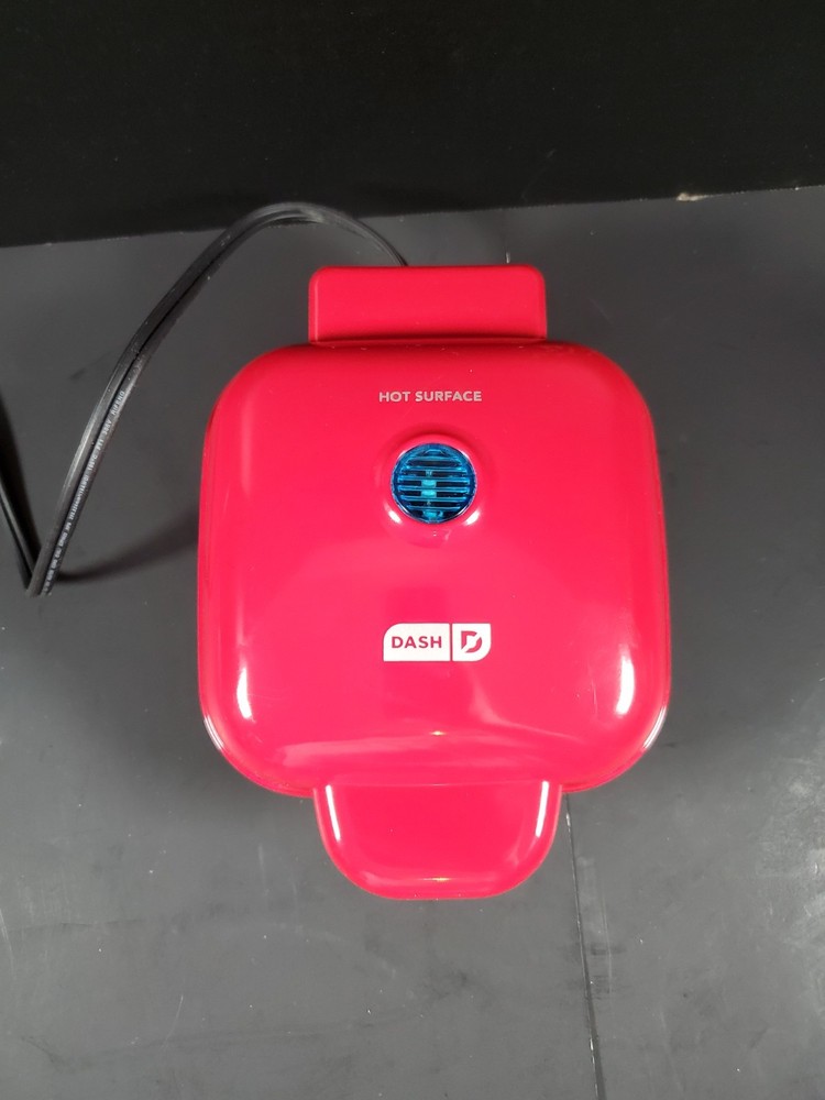 Red Dash Egg Bite Maker w/ 4 Molds & Dash Mini Waffle Maker