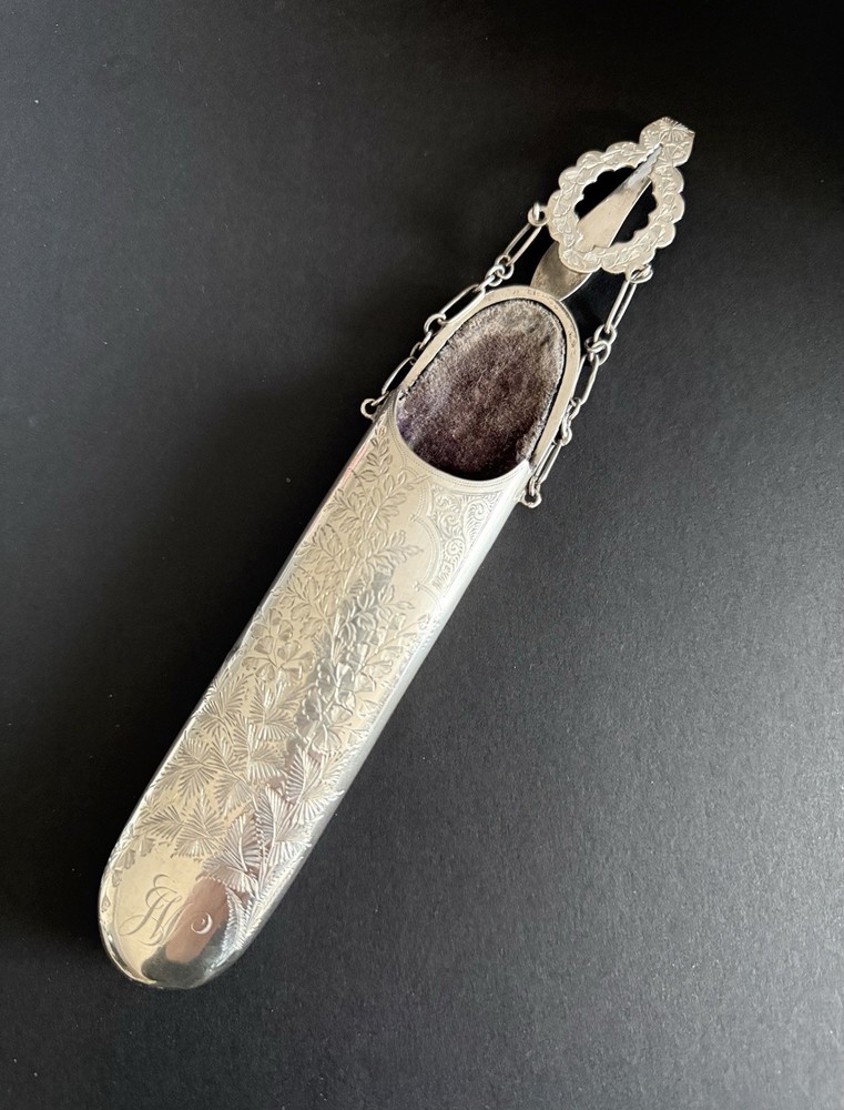 Victorian sterling silver spectacles chatelaine Colen Hewer 1894 65g