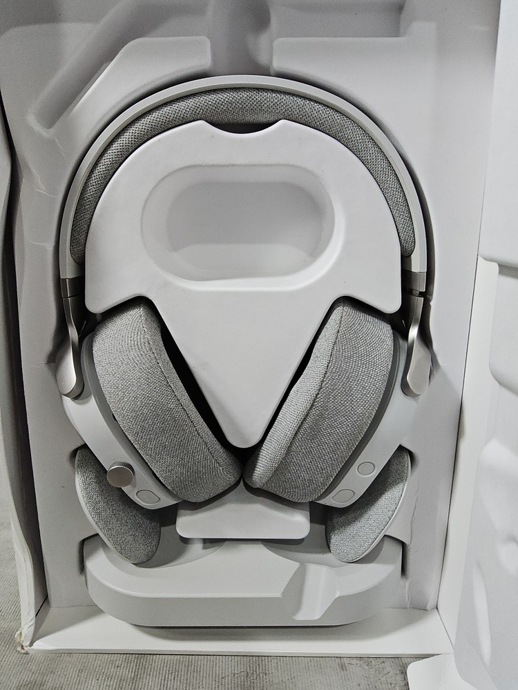 +Fractal Scape Gaming Headset *Used*