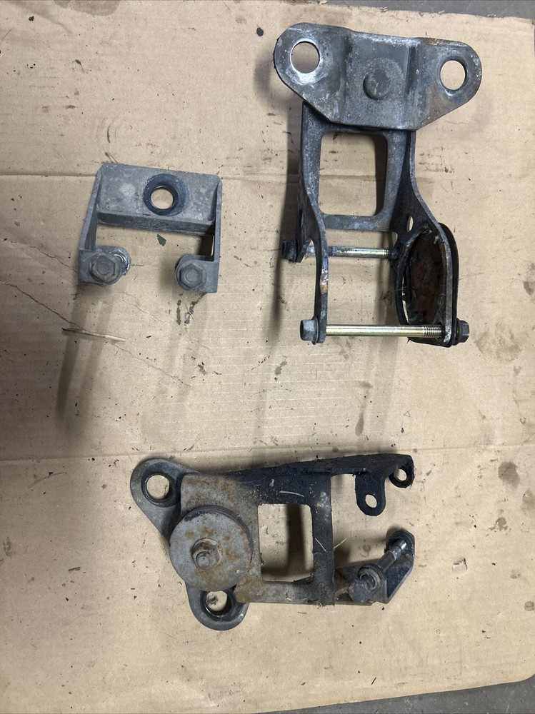 1989 YAMAHA PHAZER PZ480E Engine Mounting Brackets Hardware