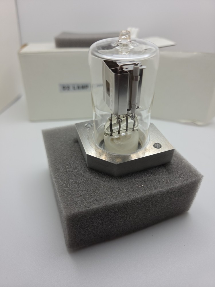 Replacement Bulb D2 LAMP A6201H (D2)