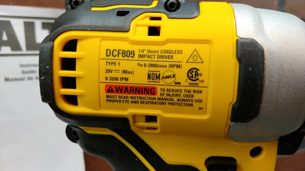 Dewalt DCF809 20V MAX Atomic Brushless 1/4" Compact Impact Driver-***NEW***