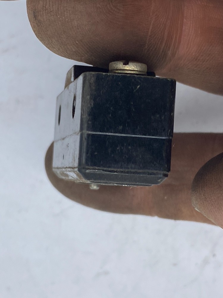 Micro Switch BZ-R 2447 Basic Switch Black 8233 Micro Switch BZR2447 🔔