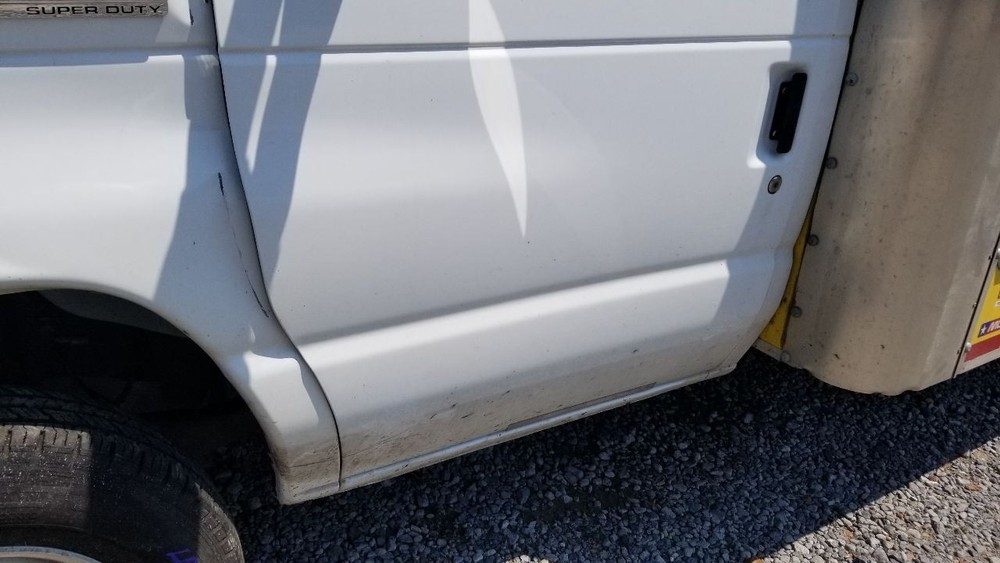 24 FORD E350 SUPER DUTY DOOR FRONT LEFT DRIVER WHITE