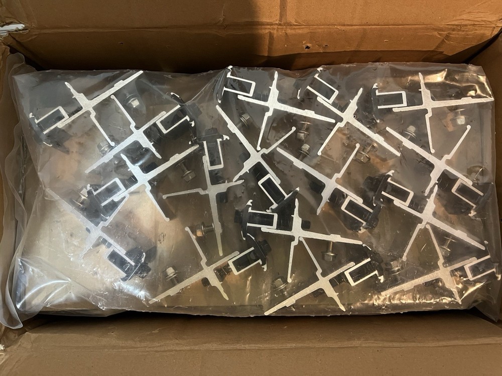 SnapNRack Topspeed Mount  242-10005 Qty 16