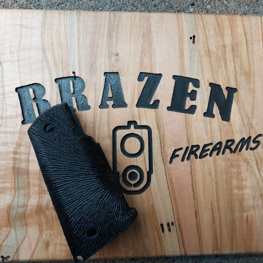 Stippled 1911 SSI DSP BITE Grips - Starburst Stipple Pattern