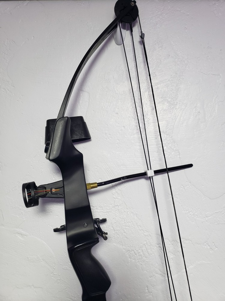 Robin Hood Compound Bow and Archery Target