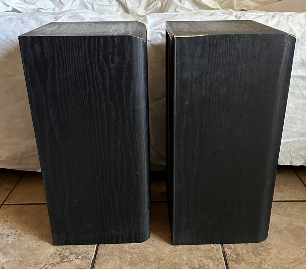 Vintage Pair JBL Speakers Model JBL800.