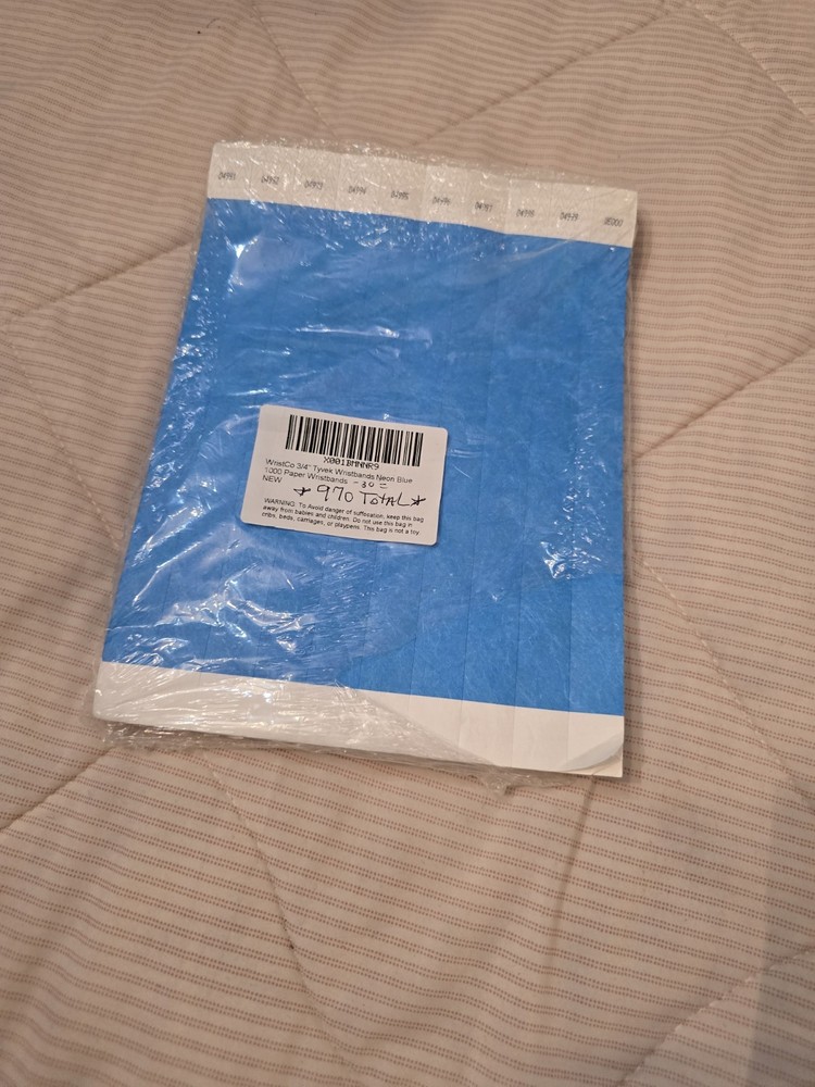 Tyvek Blue Wristbands 970 Count