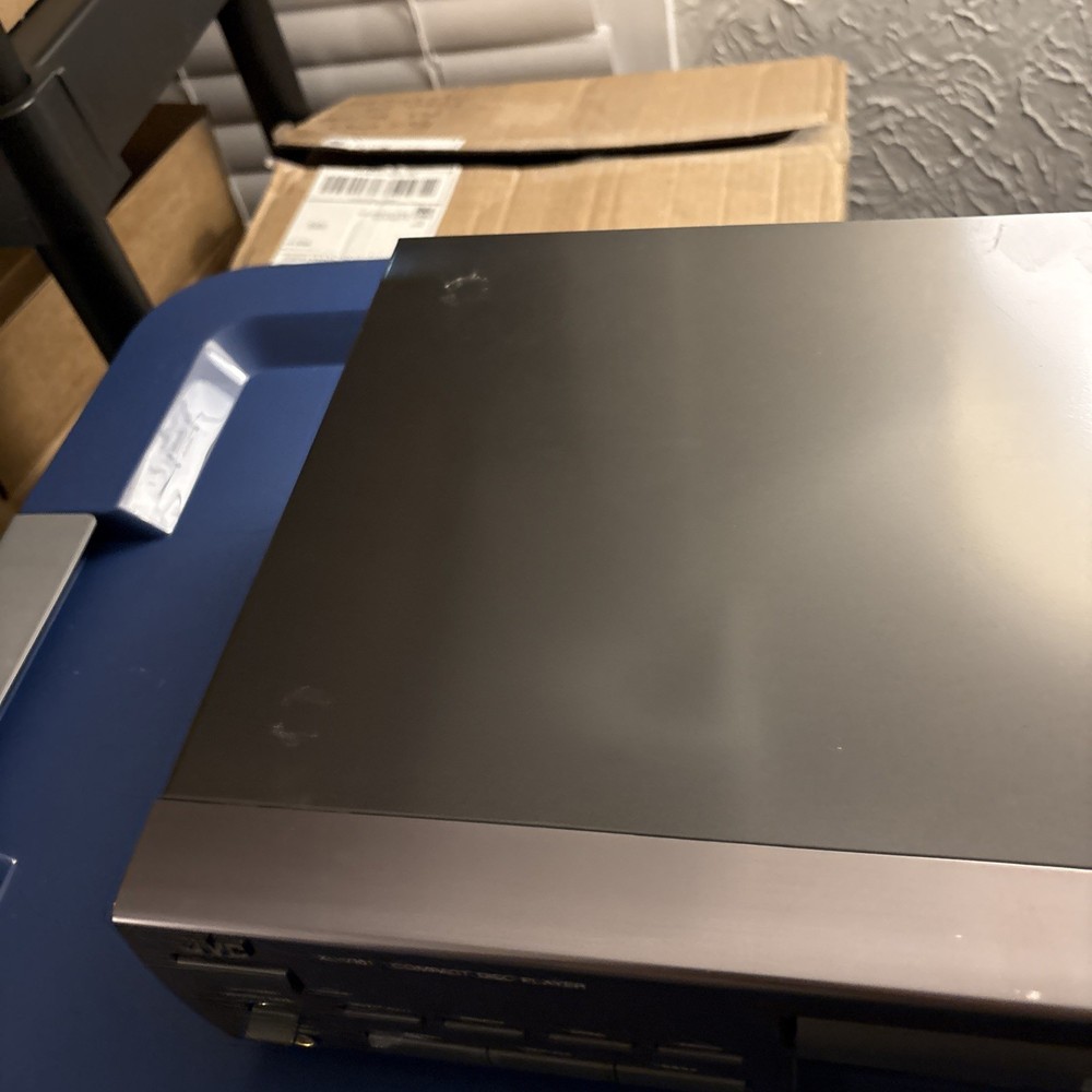 JVC XL-V161TN Compact Disc Player