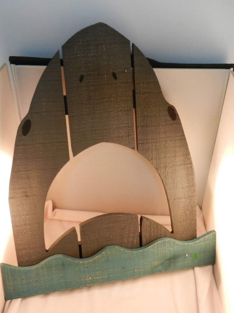 SHARK WALL HANGING 20" X 18"