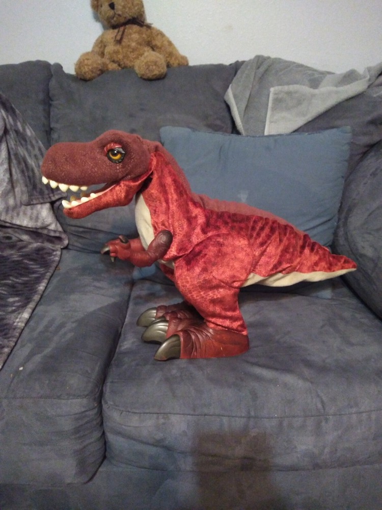 DINOSAUR 2008 Playskool Monty T-Rex Interactive Walks Roars
