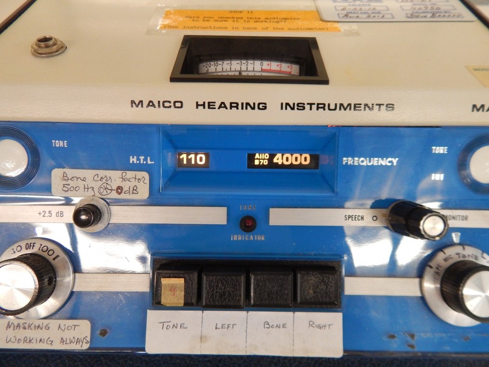 MAICO HEARING INSTRUMENTS MA-21 AUDIOMETER. (RYR8)